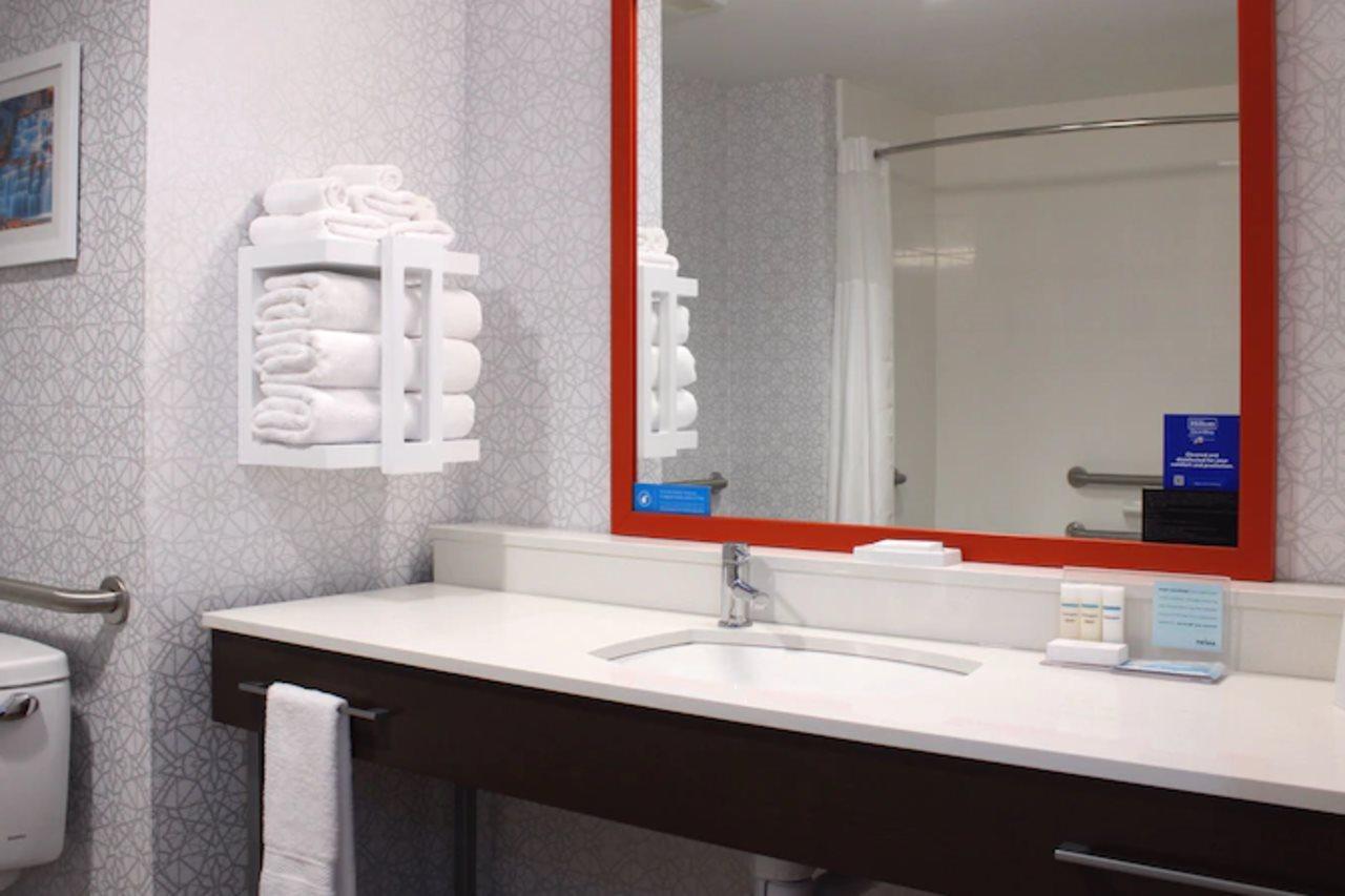 Hampton Inn Buffalo - Amherst Exteriör bild