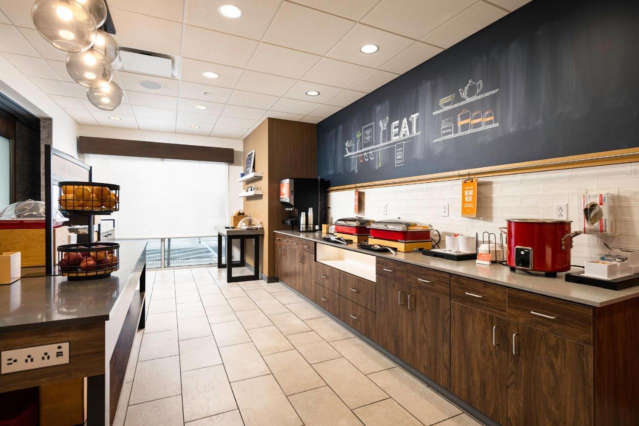 Hampton Inn Buffalo - Amherst Exteriör bild