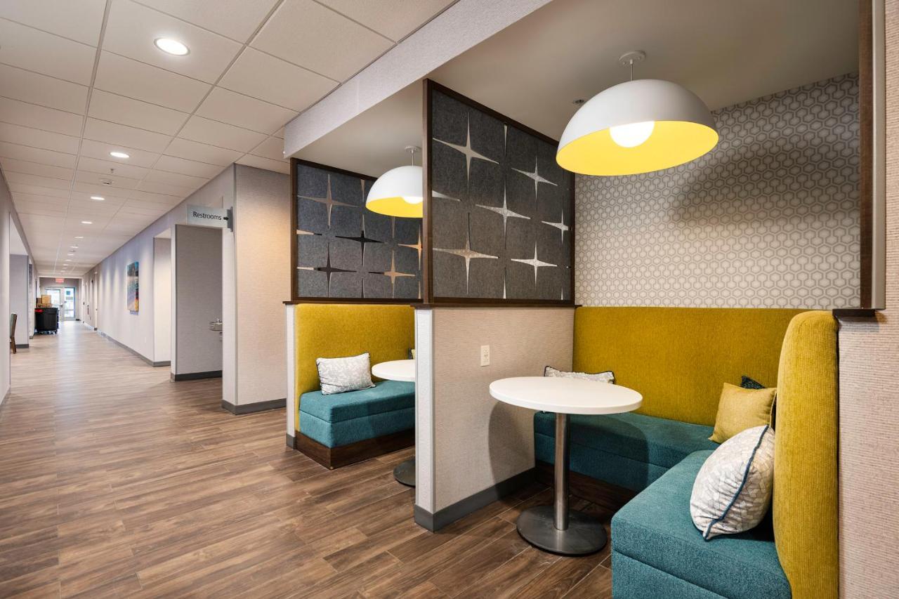 Hampton Inn Buffalo - Amherst Exteriör bild